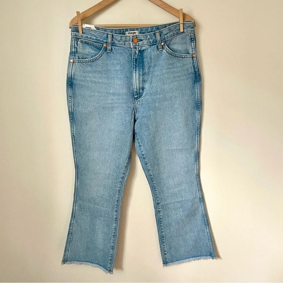 Wrangler Wrock 627 High Rise Kick Flare Jeans Light Wash Raw Hem - Picture 6 of 13
